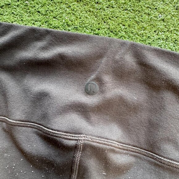 Sculptural Olive Leggings1 - Picture 4 of 5